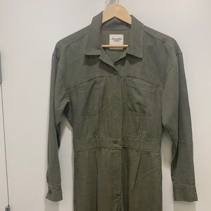 Long sleeve utility jumpsuit in olive green